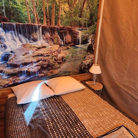 Camping Du Lion Bourg-Saint-Andeol Bagian luar foto
