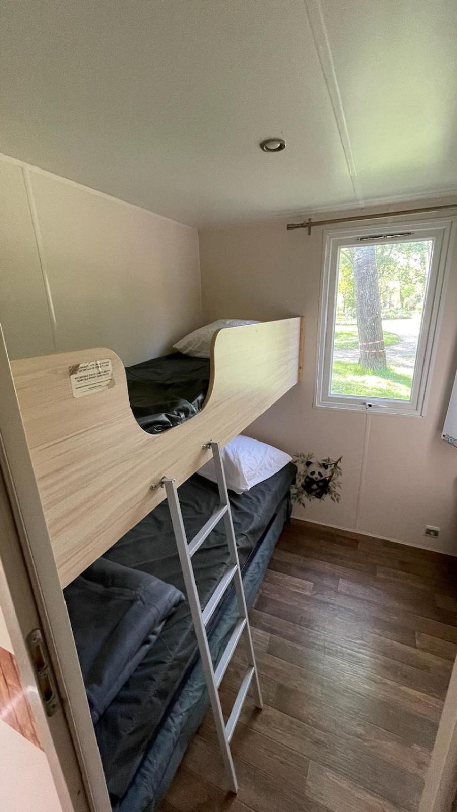 Camping Du Lion Bourg-Saint-Andeol Bagian luar foto