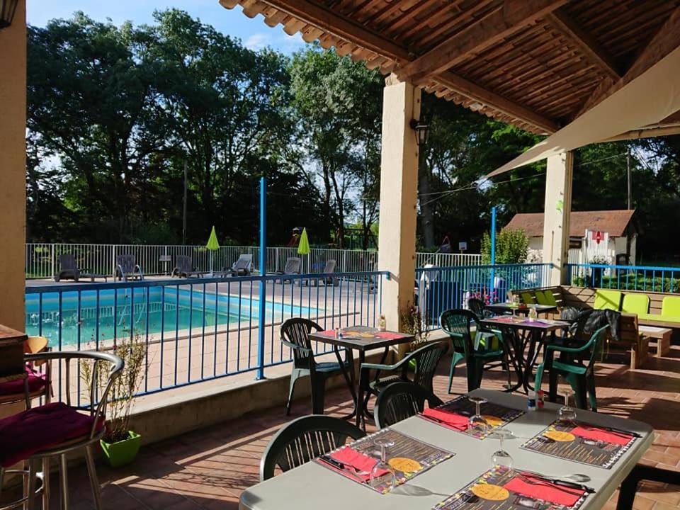 Camping Du Lion Bourg-Saint-Andeol Bagian luar foto