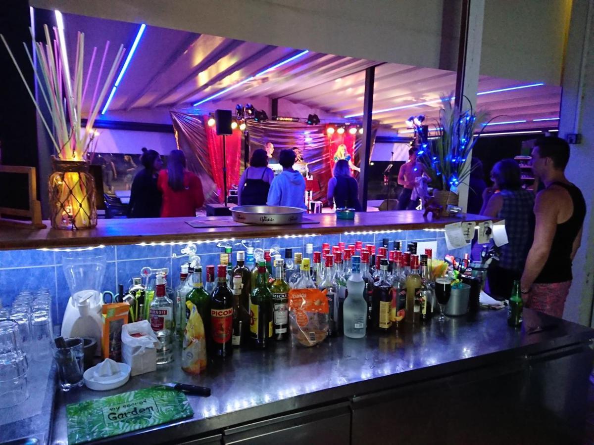 Camping Du Lion Bourg-Saint-Andeol Bagian luar foto